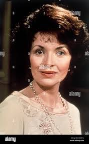 Hannah Gordon's Instagram, Twitter & Facebook