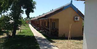 Complexul turistic class este situat pe str. Complex Turistic Class Din Sulina Tulcea