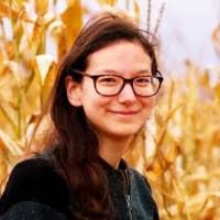 Alicia Hetrick's Instagram, Twitter & Facebook