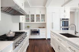 Berikut adalah tren ruang tamu keren mewah dan elegan sebagai rensi untuk rumah kesayangan anda. 10 Hiasan Dalaman Dapur Ala Inggeris Terbaik Sebagai Inspirasi Hias My