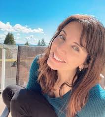 Send a warm greetings to lovely fans that love Heartland !!! 💖💖💖