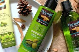 Minyak zaitun yang kaya akan vitamin e dan anti oksidan. Produk Perawatan Herborist Laris Jadi Oleh Oleh Turis China Halaman All Kompas Com