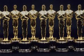 Oscars 2021 presenter regina king announces awards as 'maskless' movie, references derek chauvin conviction. What Time Are The Oscars On Tonight How To Watch The 2021 Oscars Live
