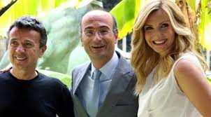 E nella speciale ricorrenza, oggi, dei loro 26 anni insieme lorella cuccarini ha usato i social, ed in particolare il suo profilo instagram, per rivolgere al marito silvio testi i suoi auguri e la sua dichiarazione per lui e la loro famiglia. Lorella Cuccarini Su Silvio Testi In Una Coppia C E Bisogno Di Complicita