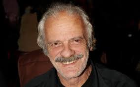 Ο σπύρος φωκάς το τελευταίο χρονικό διάστημα αντιμετωπίζει προβλήματα με την υγεία του, ενώ πρόσφατα είχε κριθεί αναγκαία η εισαγωγή στο νοσοκομείο. Spyros Fwkas Yourtipster Gr