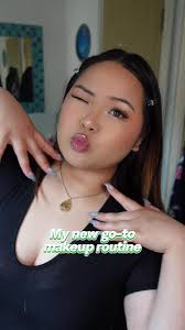 melanie 🌺 (@meowlanieh)