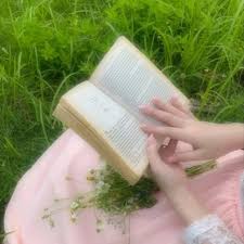 هذه الليلة هي أبرد ليلة تمر على أهل ڠـزة منذ بداية الشتاء، الأطفال يتجمدون  من شدة البرد وهم تحت اللحاف، فلا ملابس تدفئهم، ولا طعام يشبعهم، ولا لحف  تغطيهم، ولا جدران تحميهم !! ‏