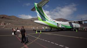 Escapadas vuelo + hotel con precios residente canario. Desescalada Las Islas Canarias De El Hierro La Gomera Y La Graciosa Y Formentera En Baleares Pasan A Fase 2 Rtve Es