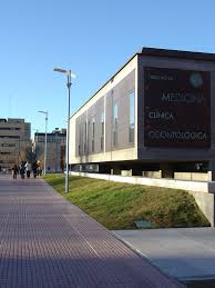 Está previsto, dentro del plan de estudios, el reconocimiento de hasta 6 ects dentro de la titulación por la realización de actividades culturales, deportivas, de representación estudiantil, solidarias y de cooperación. Clinica De Odontologia De La Facultad De Medicina De La Universidad De Salamanca