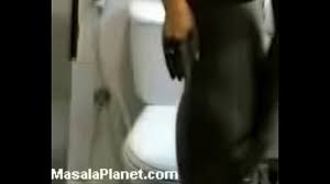 Arab Posing For Her Boyfriend In The Bathroom - XNXX.COM