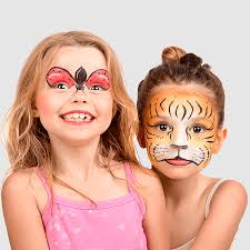 Manuel L Quezon, emilio Aguinaldo, General, badge, cheek, facial  Expression, face, headgear, child, girl