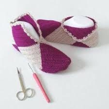 Cok Sik Kare Bulmaca Patik Yapilisi Kolay Tig Patik Modelleri El Isi Ornek Tig Isleri Patikler Baby Knitting Patterns