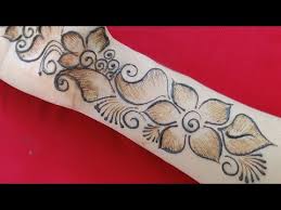 Mehndi is a form of body art and temporary skin decoration usually drawn on hands or legs, in which decorative designs are created on a person's body, using a paste, created from the powdered dry leaves of the henna plant (lawsonia inermis).it is a popular form of body art among the women of india, bangladesh, pakistan, nepal, iran, maldives, and the muslim population of sri lanka, and. Easy And Beautiful Mehndi Designs Mehndi Designs Easy Best Mehndi Design 2021 Mehandi Ka Design
