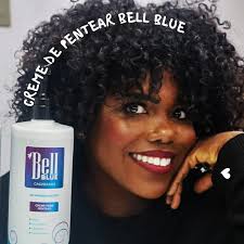 O Creme de pentear BELL BLUE ,lhe garante cachos muito definidos,solto e  sedosos. Alem de controlar o frizz ,ele *Hidrata *Nutre *Fortalece  *Reconstrói E proporciona *Brilho extremo aos cachos. Creme de Pentear