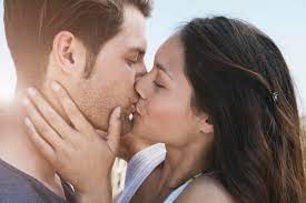 Four Nasty Infections That Can Be Spread By Kissing From Herpes To Gum Disease
