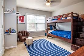 Selain 3 gaya di atas, ide desain kamar tidur yang bisa kamu coba yaitu gaya minimalis. Desain Kamar Tidur Pintar Ini Cocok Untuk Hunian Yang Minimalis Dan Space Saving Btn Properti