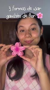 Tutorial De Peinado Con Una Pinza De Flor