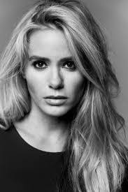 Josie Webster's Instagram, Twitter & Facebook