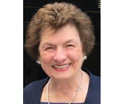 Cynthia Egan's Instagram, Twitter & Facebook