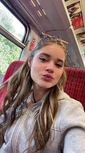 @bethan_halliday looks fit#reading