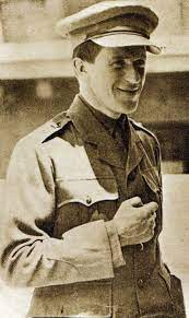 It was directed by david lean and produced by sam spiegel, through his british company horizon pictures, and distributed by columbia pictures. Pin On T E Lawrence