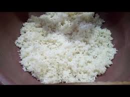 أسهل طريقة مثالية لطهو الأرز الخاص بالسوشي في المنزل بالتفصيل youtube in 2020 sushi food condiments