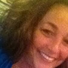 Lindsey Holsapple's Instagram, Twitter & Facebook