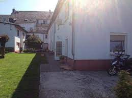 63128 dietzenbach (0.5 km) 25.04.2021. Neu Mehrfamilienhaus Mit Viel Grunflache Ruhigem