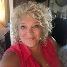 Deanna Stein (@Dhermann5)