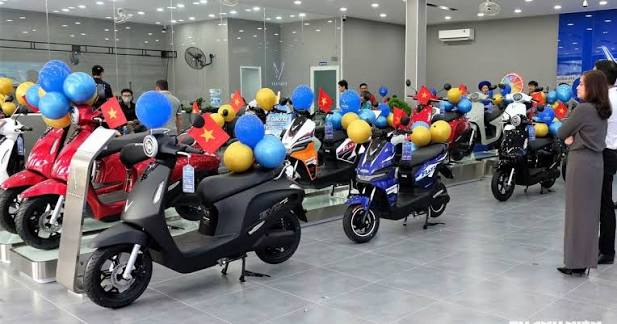 Okul Yolu Elektrikli Motosikletle Daha Eğlenceli: Vietnam'daki Gelişmeler Bize Ne Anlatıyor?