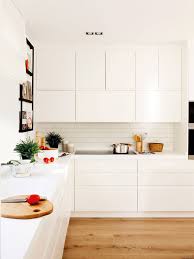 Diseña tu cocina cambiando el color de los muebles en cocinas reales, consulta todo el catálogo de tpc cocinas. Claves Para Tener Una Cocina Pequena Perfecta
