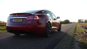 With nearly 700 horsepower and almost 700 pounds of torque in insane mode, stomping on the accelerator is about as much of a thrill as you can. 2016 Tesla Model S P90d 762 Hp Ludicrous Launch Control Youtube