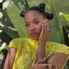 Robin Rue (@RobinSimmons888)