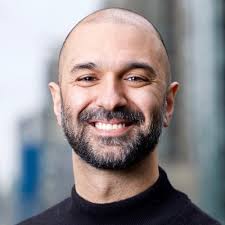 Fireside chat…but take it anywhere. Franz von Holzhausen & I held one  powered by Cybertruck & Starlink at the site of the upcoming Tesla  Hollywood diner. thanks to our AV team for