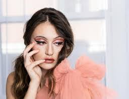 Brittany Teter's Instagram, Twitter & Facebook