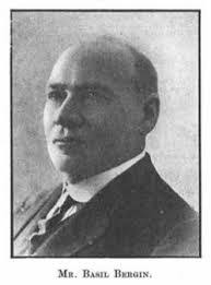 Kevin Bergin's Instagram, Twitter & Facebook