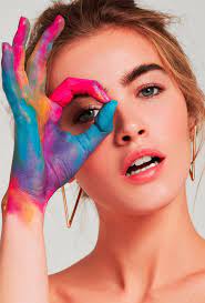 Creative Beauty Photography By Alena Sazonova Daily Design Inspiration For Creat Creative Portrait Photography Painter Photography Portrait Photography Poses