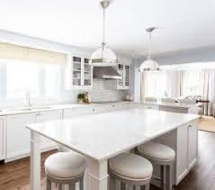 Can't decide on a bar or counter stool for your modern farmhouse kitchen? 12 Best Modern Farmhouse Bar Stools