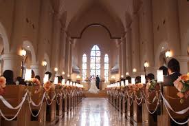 Die 20 Schonsten Lieder Fur Hochzeitstanz Bzw Hochzeitswalzer Kirchenlieder Hochzeit Hochzeit Kirche Lieder Hochzeit Kirche