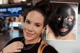 My Big Fat Fabulous Life's Whitney Way Thore goes nude under just bedsheets  and a face mask
