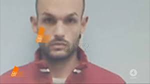 Quarto grado è un programma televisivo italiano di genere talk show, in onda su rete 4 dal 7 marzo 2010, condotto da salvo sottile con sabrina scampini dal 7 marzo 2010 al 7 giugno 2013. Quarto Grado Fotos Facebook