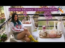 Large art pieces are an elegant addition to any balcony. Extreme Balcony Makeover Small Balcony Decor Ideas With Miniature Garden Setting Balcony Decor Litetube