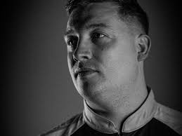 Target Darts Chris Dobey Hollywood Action Pro Ultra Flights, No.2 (Pack of  9) Dart Flight Multipack, Player Edition Professional Darts Accessories,  Dart Flights Set