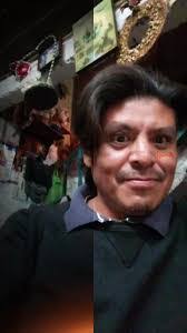 Edgar Vieyra's Instagram, Twitter & Facebook