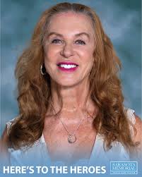 👏 👏 Congrats to the structural heart team at SMH-Sarasota, for completing  their 2,000th successful #Watchman implant! 🙌 And BIG shoutout to Dr. Robert  Eckart, who performed his 1,000th Watchman procedure at