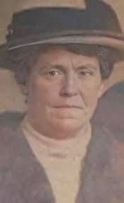 I have been meaning to post this photo for weeks. Judi Baker, who was born  a Cullen(one of Wallace Cullen's granddaughters) came to visit us in  Cornwall back along at the end