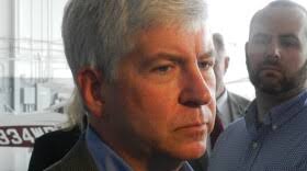 Detroit scrap yards 'flooded by flood victims'