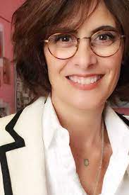 Инес мари летиция эглантин изабель де сеньяр де ла фрессанж (фр. Ines De La Fressange Inesdelafressangeofficial Sur Instagram Just Received This Lovely Necklace Sohappy Sainteines 10september Hodjewelry Greatspo