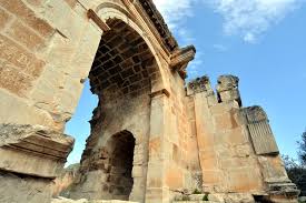 Anavarza Antik Kenti Ve Kalesi Adana Anavarza Antik Kenti Adana Nin Kozan Ilcesine Bagli Dilekkaya Koyu Ile Ic Ice Antik Kentin Milattan Roma Mimari Antika