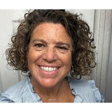 Alina Burton's Instagram, Twitter & Facebook